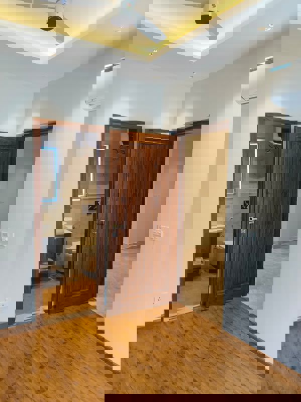 3.5 BHK 1560 Sq.Ft. Builder Floor in Raj One Good Earth