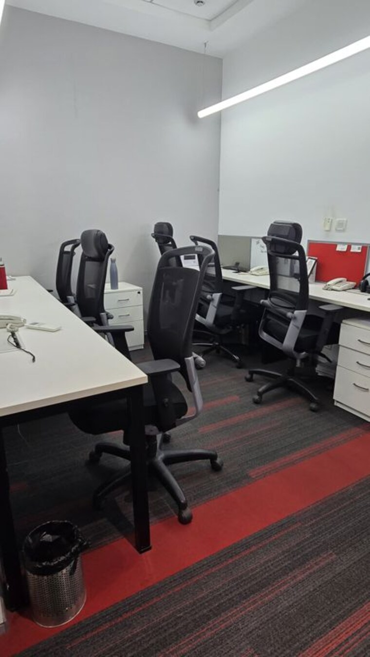 Gym, vile parle east Commercial Office Space 1150 Sq.Ft. In Vile Parle East Mumbai 9924863