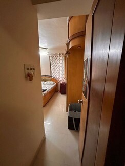 3 BHK + Pooja Room,Servant Room,Extra Room Apartment For Rent in Mount Everest Apartment