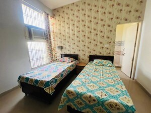 Bedroom in 1 BHK Builder Floor at Kriti CGHS, Sector 21c – for Rent
