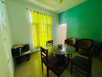 Master Bedroom in 1 BHK Builder Floor at Kriti CGHS, Sector 21c – for Rent