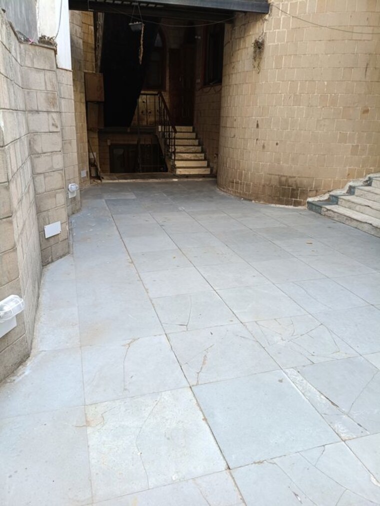 Exterior View, maharani bagh 5 Bedroom 500 Sq.Yd. Independent House In Maharani Bagh Delhi 9924877