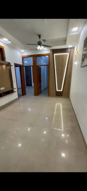 Room in 3 BHK Builder Floor at Shakti Khand 2 – for Sale