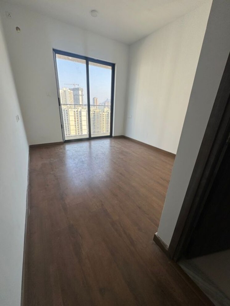 Room, risland-the-icon 3 Bedroom 932 Sq.Ft. Apartment In Dhokali Thane 9924885