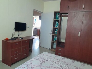 Living Room in 2 BHK Apartment at Alaknanda Apartment Gomti Nagar, Gomti Nagar – for Rent