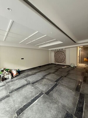 Parking in 3 BHK Builder Floor at Greater Kailash I – for Rent