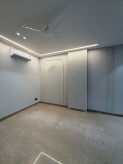 3 BHK + Servant Room Builder Floor For Rent in Greater Kailash I
