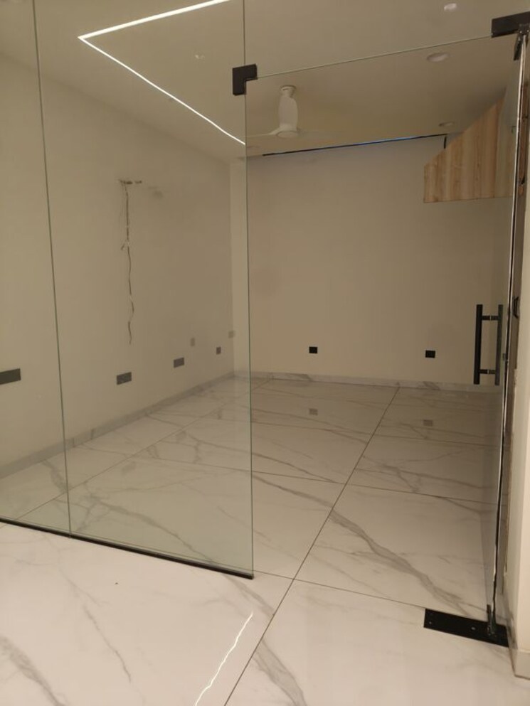 Room, aerocity 6+ Bedroom 4000 Sq.Ft. Independent House In Aerocity Mohali 9924909