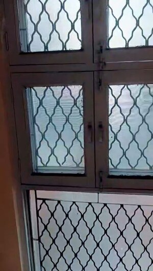 Room in 3 BHK Builder Floor at Dilshad Colony – for Sale