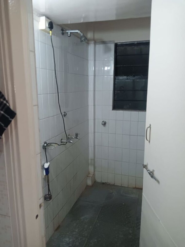 Bathroom, karve nagar 1 Bedroom 600 Sq.Ft. Apartment In Karve Nagar Pune 9924925