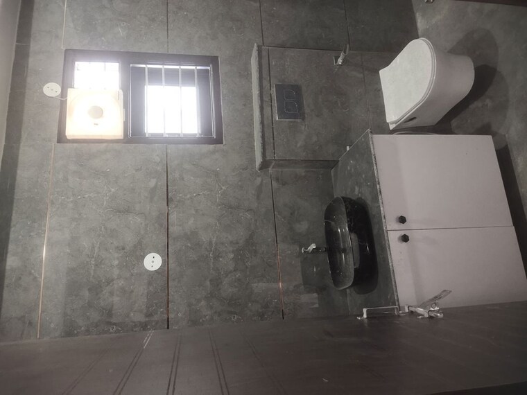 Bathroom, sector 7 3 Bedroom 350 Sq.Yd. Builder Floor In Sector 7 Gurgaon 9924935