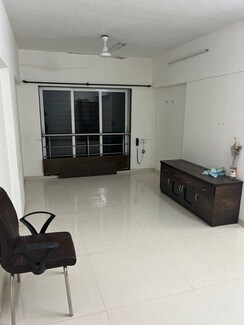 2 BHK Apartment For Rent in Vijay Laxmi Bliss
