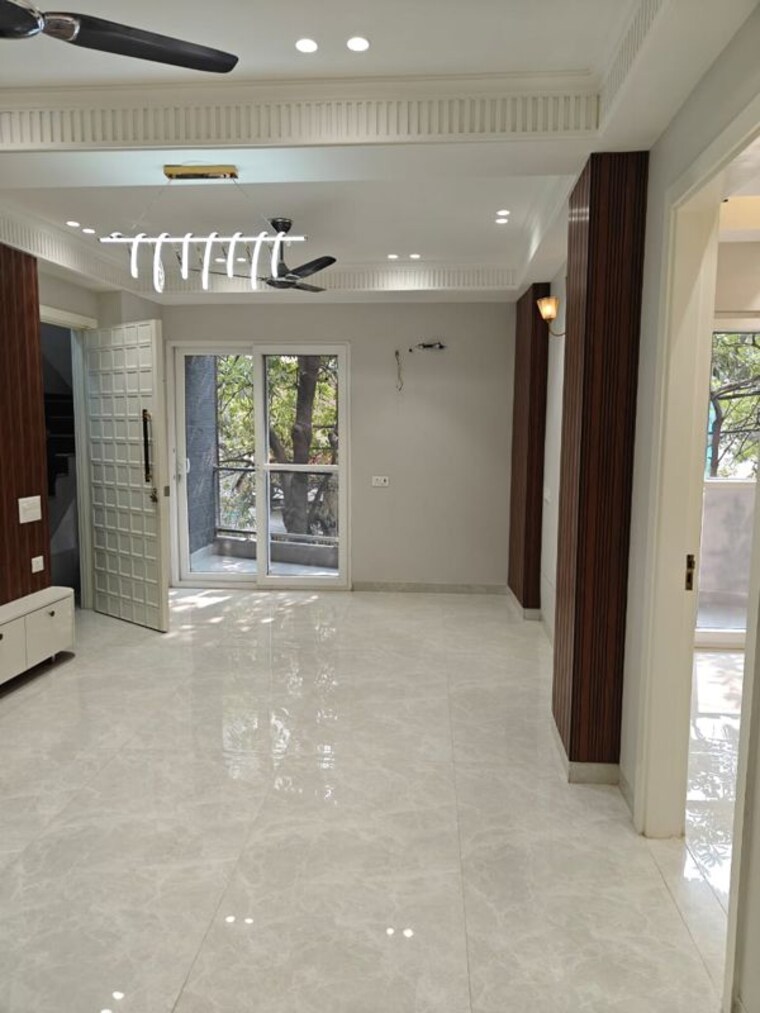 Parking, mahavir enclave 1 3 Bedroom 900 Sq.Ft. Builder Floor In Mahavir Enclave 1 Delhi 9924948