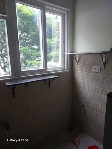 Room in 2.5 BHK Apartment at L&T Raintree Boulevard, Hebbal – for Rent