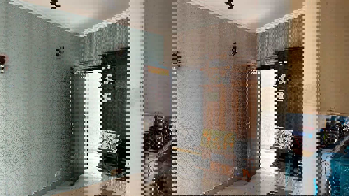 3 BHK + Servant Room Builder Floor For Sale in Emaar Palm Gardens