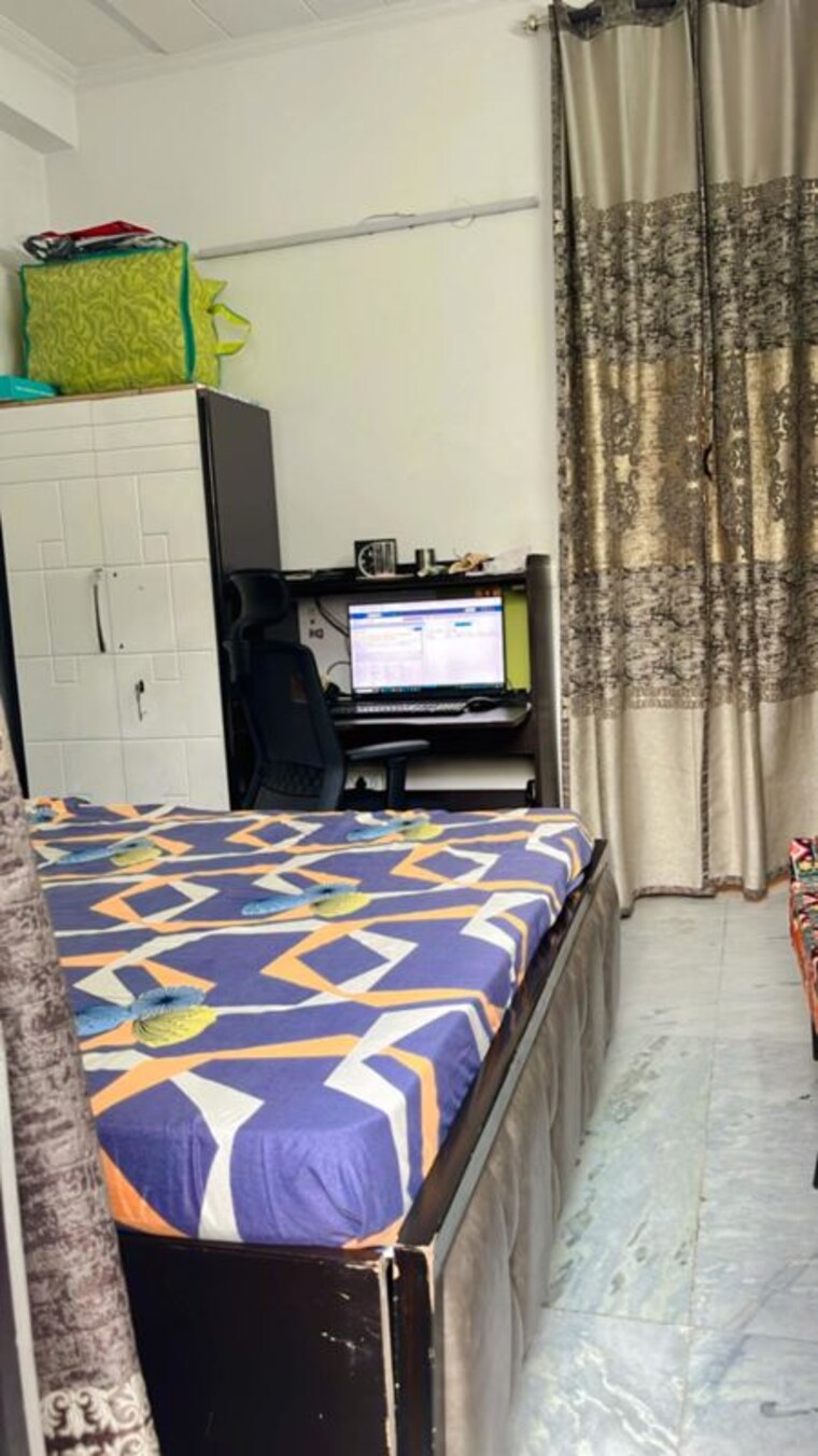 Bedroom, shakti khand iii 3 Bedroom 1250 Sq.Ft. Builder Floor In Shakti Khand Iii Ghaziabad 9924964