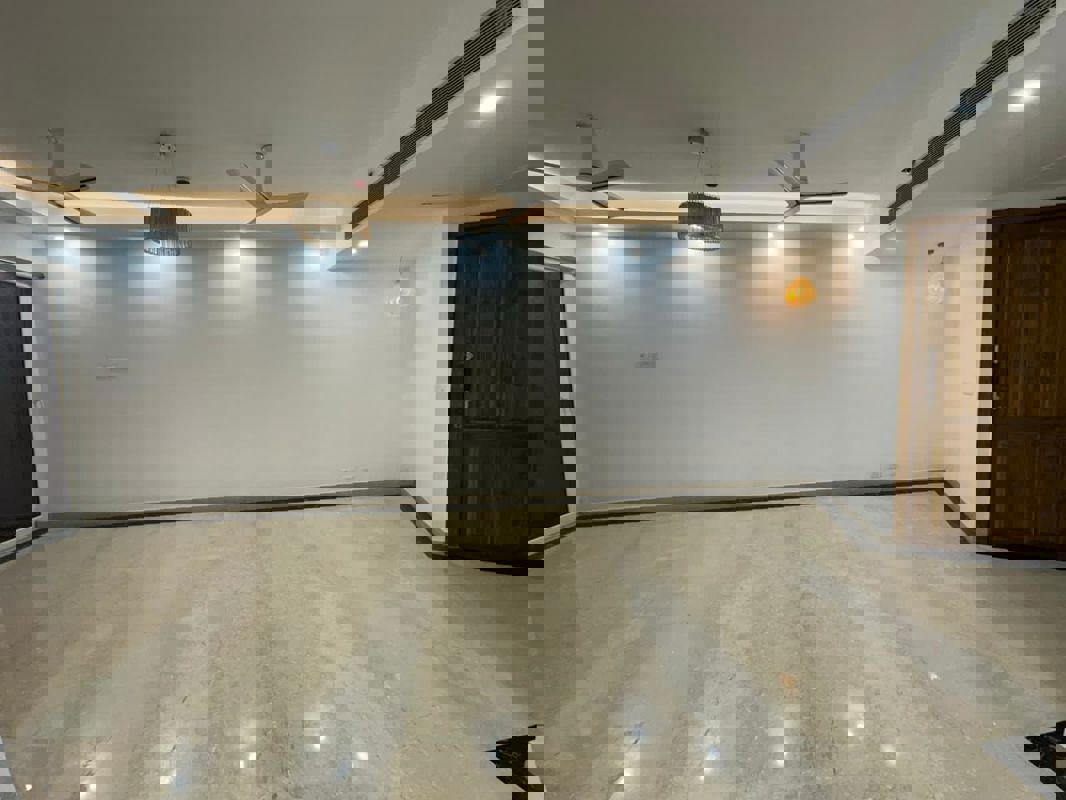 3 BHK + Extra Room Apartment For Rent in Prateek Edifice