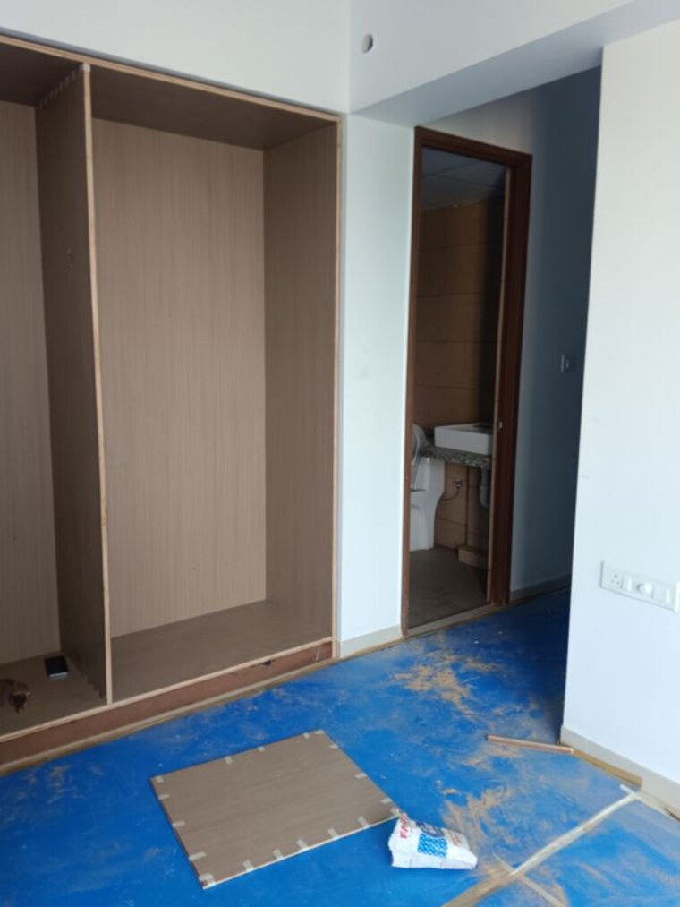 Room, kalpataru-immensa 2 Bedroom 637 Sq.Ft. Apartment In Kolshet Road Thane 9924978