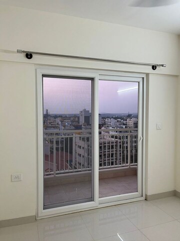 Room in 3 BHK Apartment at Casagrand Boulevard, Hennur Road – for Rent