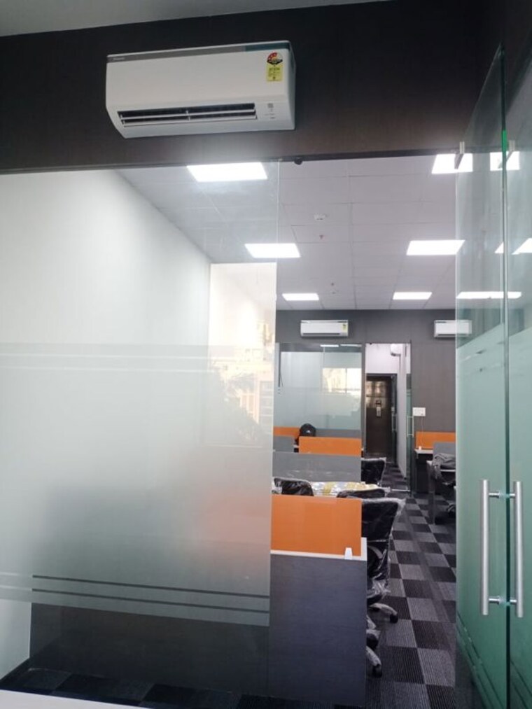 undefined, matoshree-quantum-tower Commercial Office Space 1000 Sq.Ft. In Malad West Mumbai 9925011