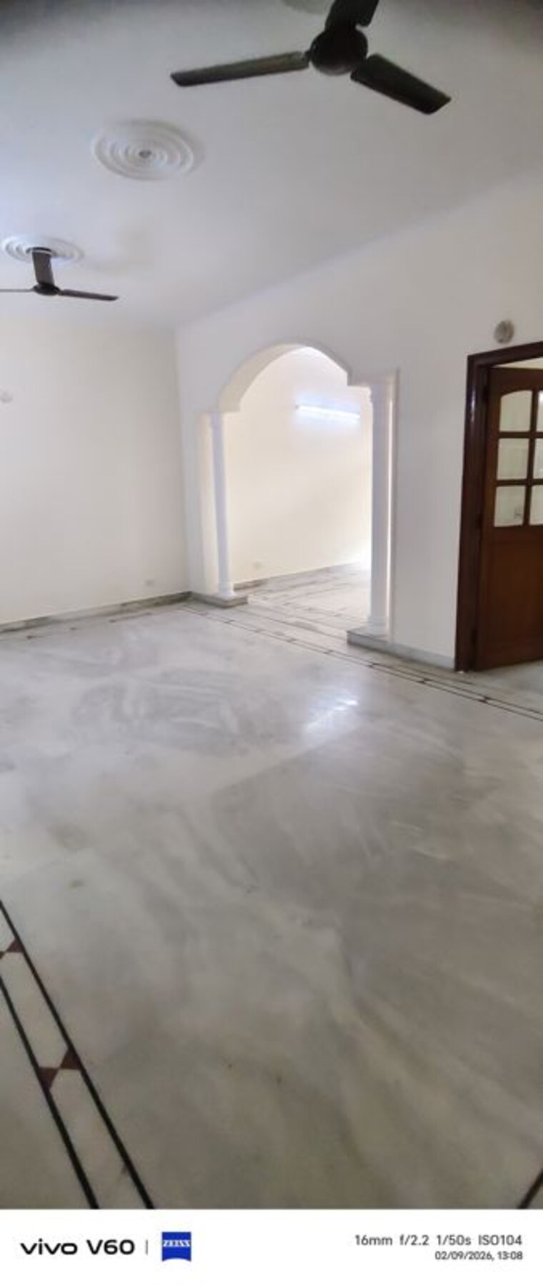 Room, rwa-apartments-sector-41 2.5 Bedroom 180 Sq.Mt. Independent House In Sector 41 Noida 9925022