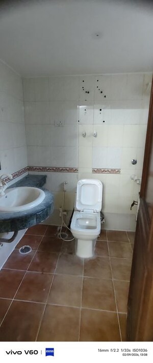 Master Bedroom in 2.5 BHK Independent House at RWA Apartments Sector 41, Sector 41 – for Rent