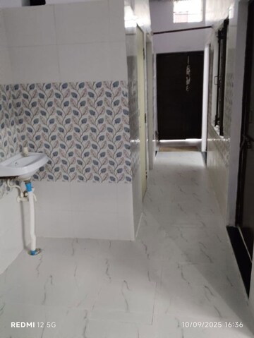 Bathroom in 2 BHK Builder Floor at Indira Nagar – for Rent