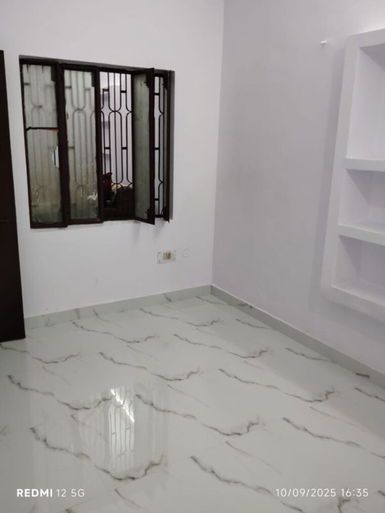 Room, indira nagar 2 Bedroom 800 Sq.Ft. Builder Floor In Indira Nagar Lucknow 9925027