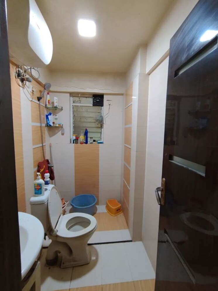 Bathroom, anmol-towers 2 Bedroom 1125 Sq.Ft. Apartment In Goregaon West Mumbai 9925028