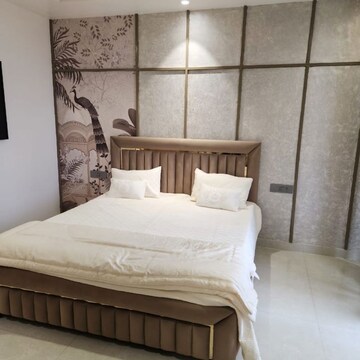 Bedroom in 3 BHK Builder Floor at Tdi City – for Sale