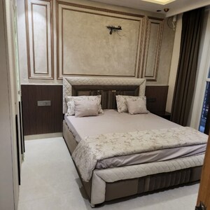 Bedroom in 3 BHK Builder Floor at Tdi City – for Sale