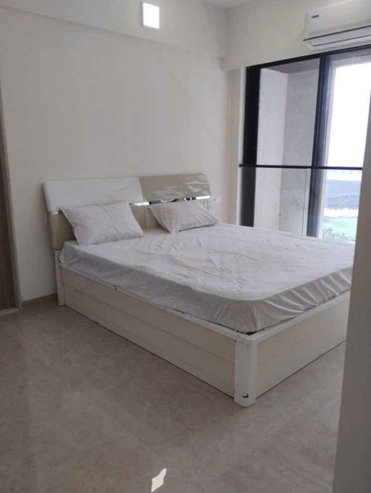 Bedroom, dosti-eastern-bay-phase-3 3 Bedroom 1082 Sq.Ft. Apartment In Wadala Mumbai 9925014