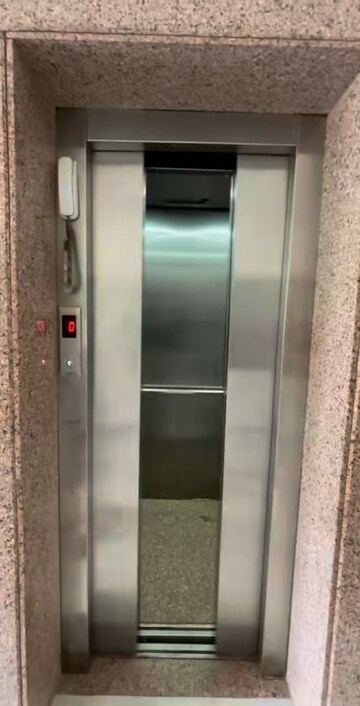 Lift in 2 BHK Apartment at Dewas Naka Panchvati – for Sale