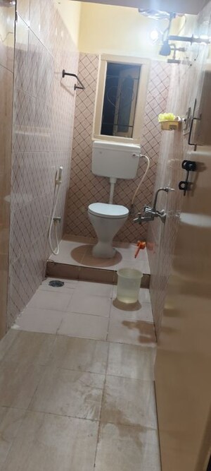 Bathroom in 1 BHK Builder Floor at Jeevan Bima Nagar – for Rent