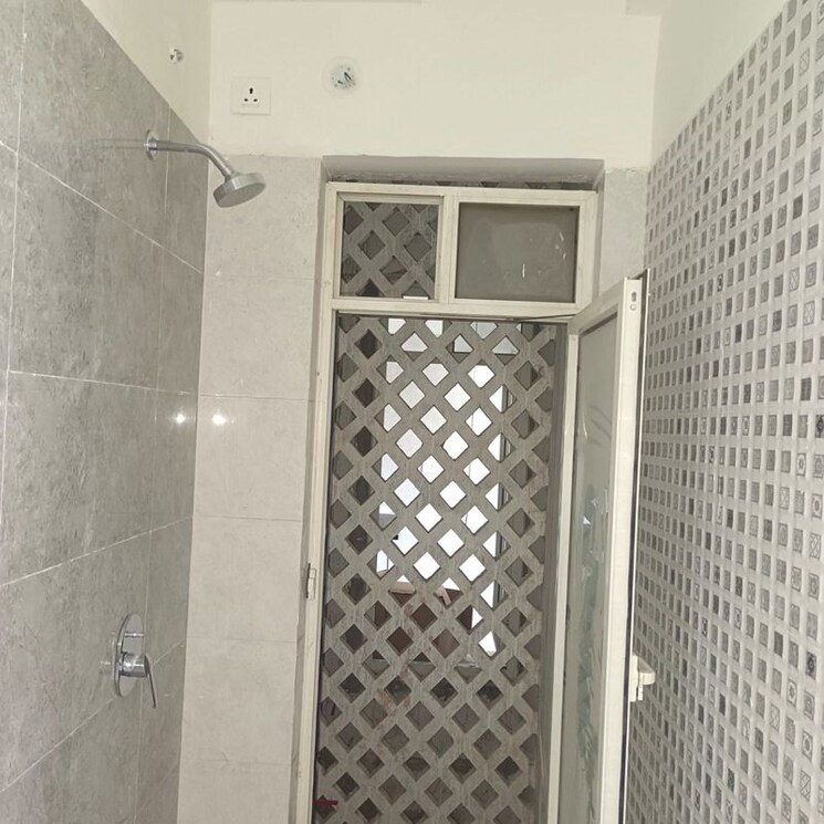 Bathroom, omkar-signet 2 Bedroom 1050 Sq.Ft. Apartment In Malad East Mumbai 9925021