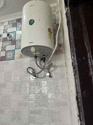 Bathroom in 4 BHK Builder Floor at BPTP District 3, Sector 85 – for Rent