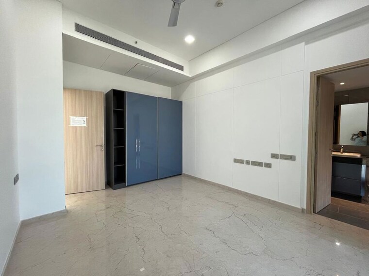 Bedroom, rustomjee-crown 4 Bedroom 2500 Sq.Ft. Apartment In Prabhadevi Mumbai 9925030