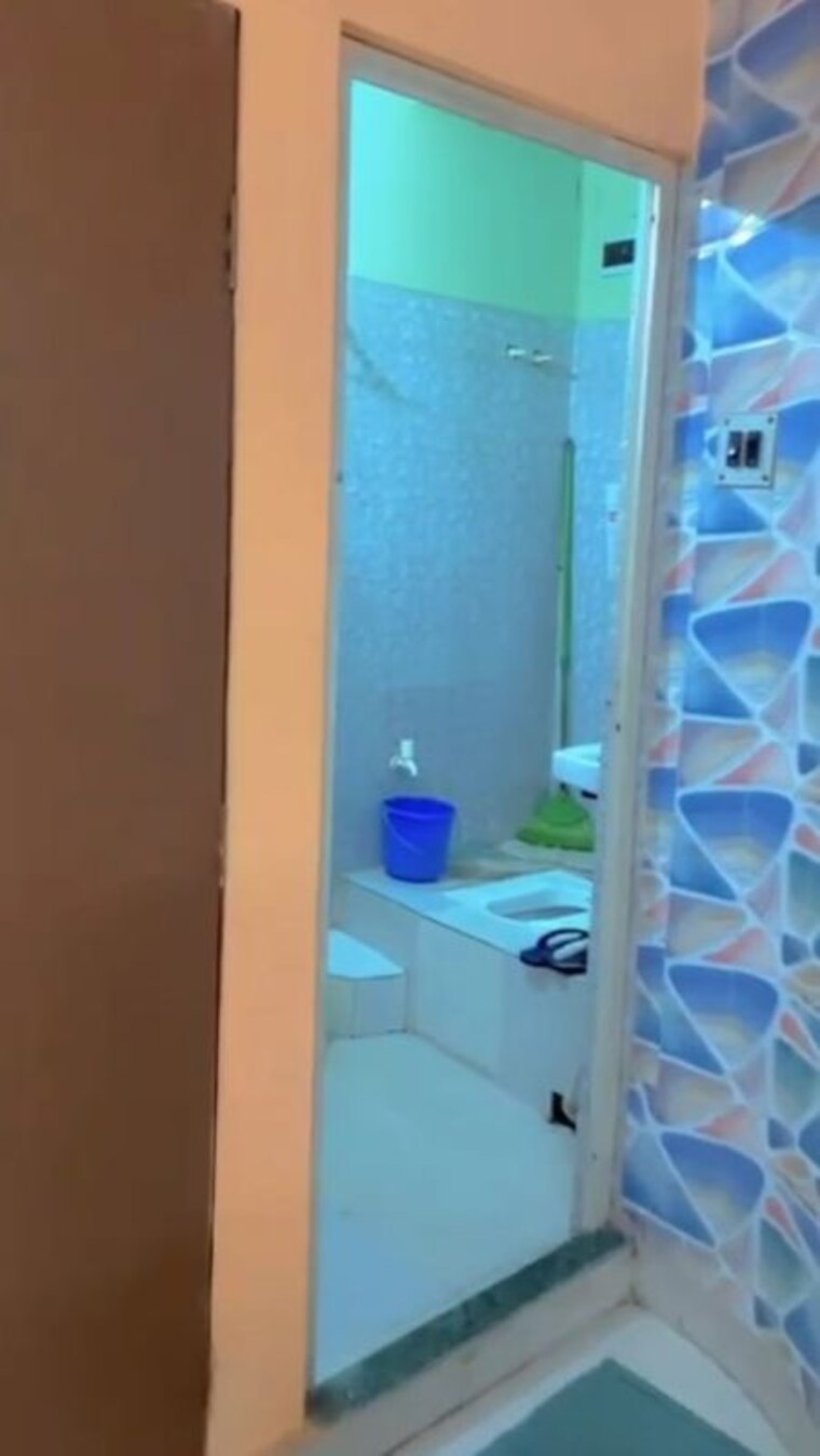 Bathroom, kaikhali 2 Bedroom 800 Sq.Ft. Apartment In Kaikhali Kolkata 9925037