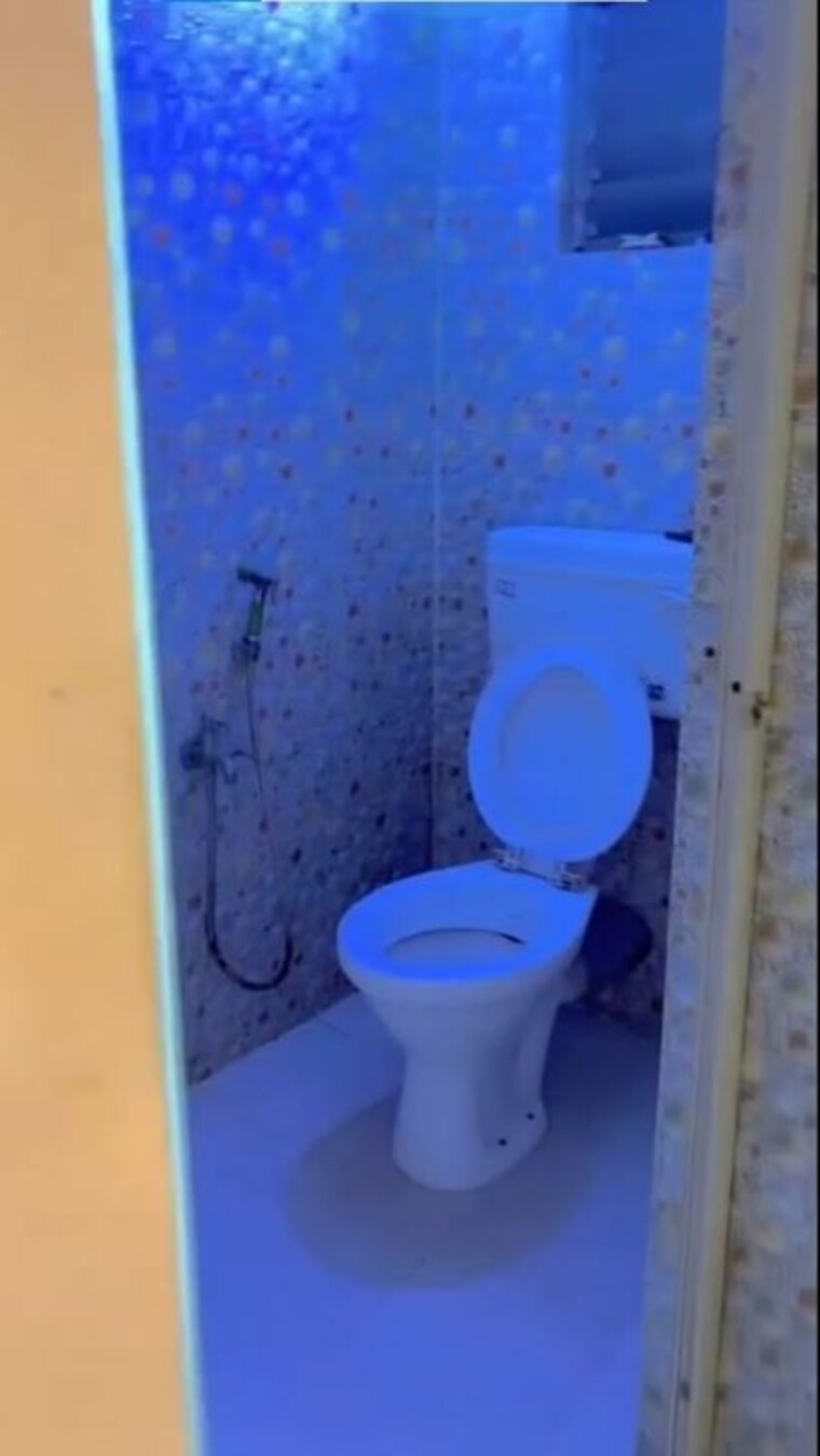 Bathroom, kaikhali 2 Bedroom 800 Sq.Ft. Apartment In Kaikhali Kolkata 9925037