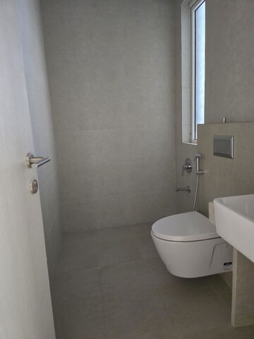 Bathroom in 3 BHK Apartment at Indiabulls Sky Forest, Lower Parel – for Sale