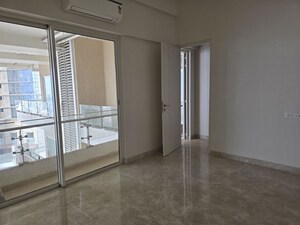 Room in 3 BHK Apartment at Indiabulls Sky Forest, Lower Parel – for Sale