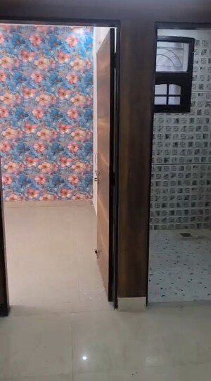 Furnished Amenities in 2 BHK Builder Floor at Shalimar Garden Extension ii – for Sale