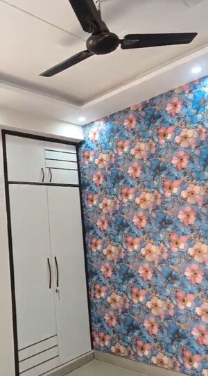 Room in 2 BHK Builder Floor at Shalimar Garden Extension ii – for Sale