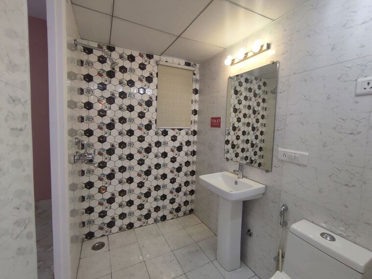Bathroom, migsun-ultimo 3.5 Bedroom 1595 Sq.Ft. Apartment In Omicron Iii Greater Noida Greater Noida 9925095