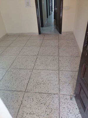 Room in 3 BHK Apartment at Uday Park – for Rent