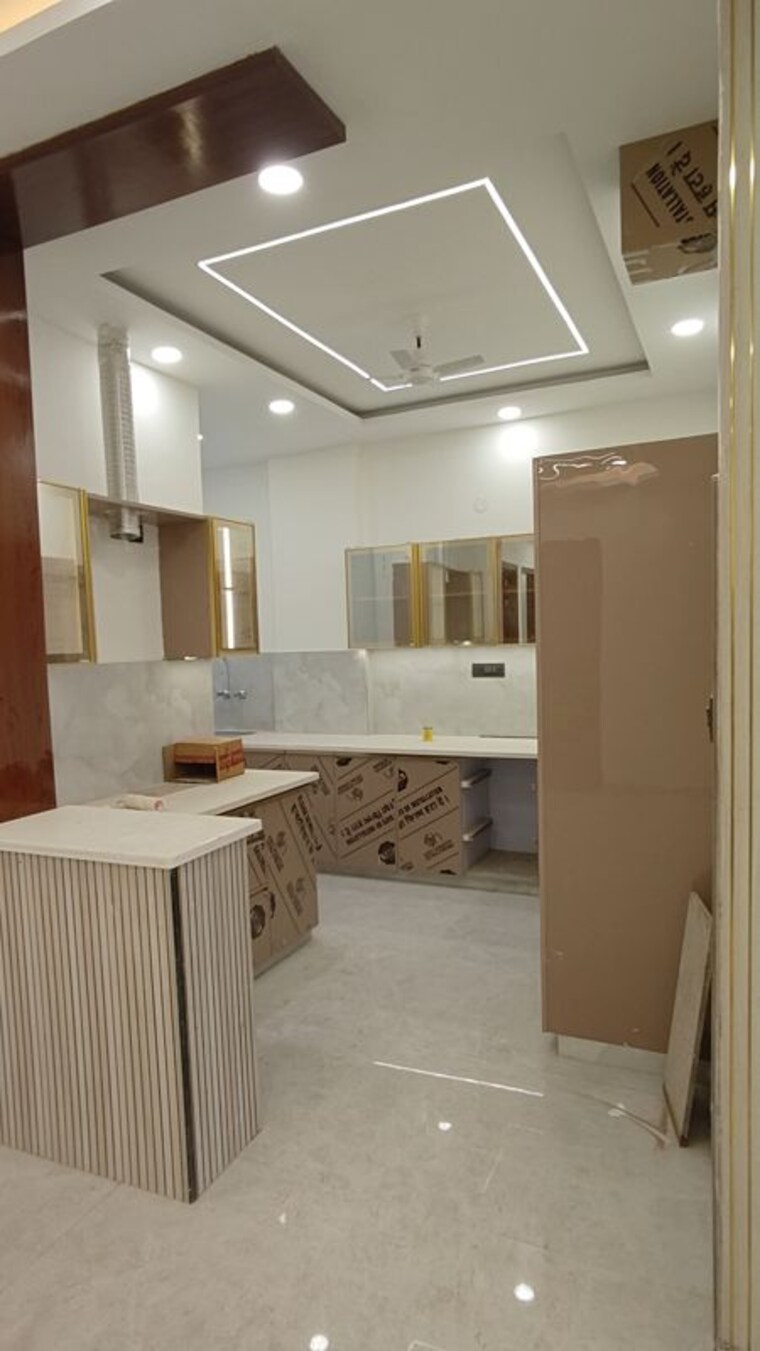 Kitchen, bptp-parkland-pride 3.5 Bedroom 250 Sq.Ft. Builder Floor In Sector 77 Faridabad 9925181