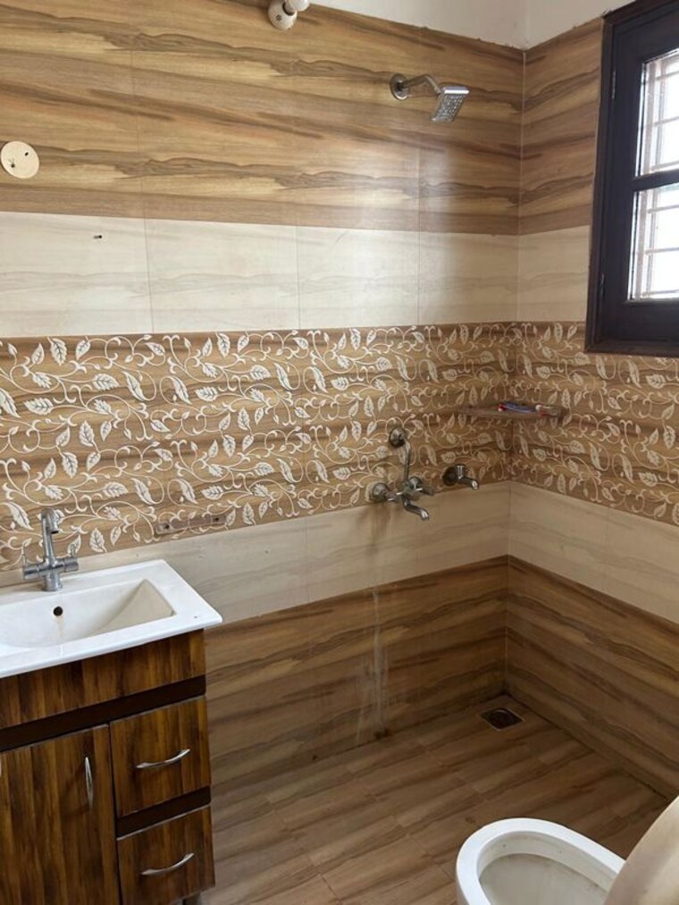 Bathroom, aerocity 2 Bedroom 3780 Sq.Ft. Apartment In Aerocity Mohali 9925199