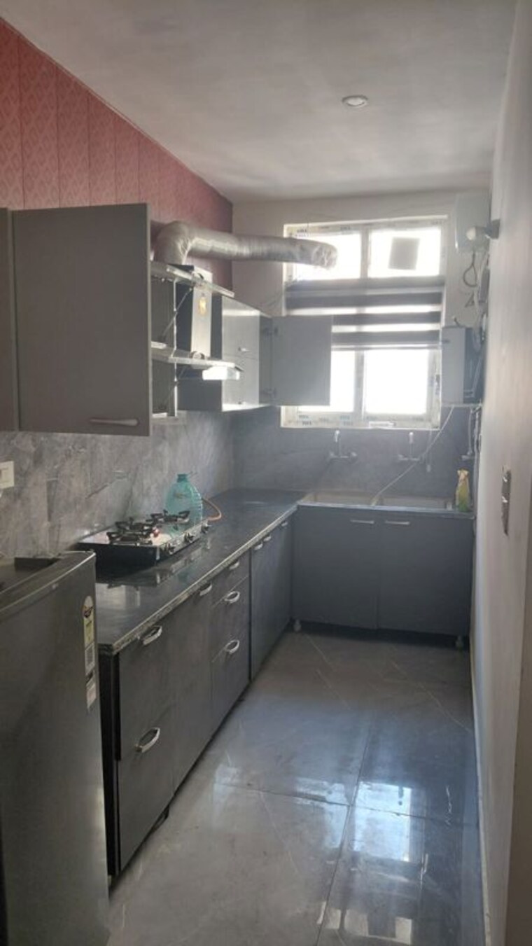 Kitchen, dhakoli 2 Bedroom 900 Sq.Ft. Apartment In Dhakoli Zirakpur 9925220