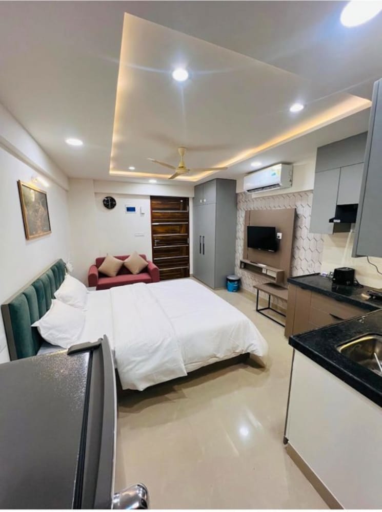 Team Area, okay-plus-solitaire-suites Studio 421 Sq.Ft. Apartment In Ramnagariya Jaipur 9925320
