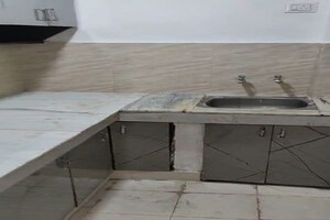 Team Area in 2 BHK Apartment at Malviya Nagar – for Sale